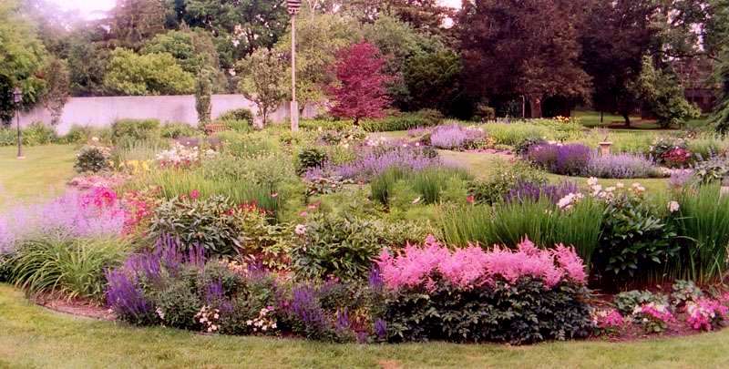 Custom Garden Designs - About English Gardens